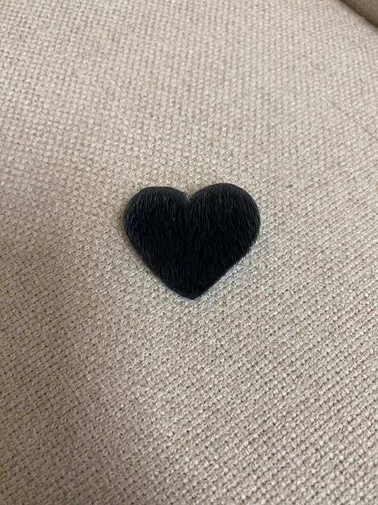 Sealskin Heart Pin, green (no trim)
